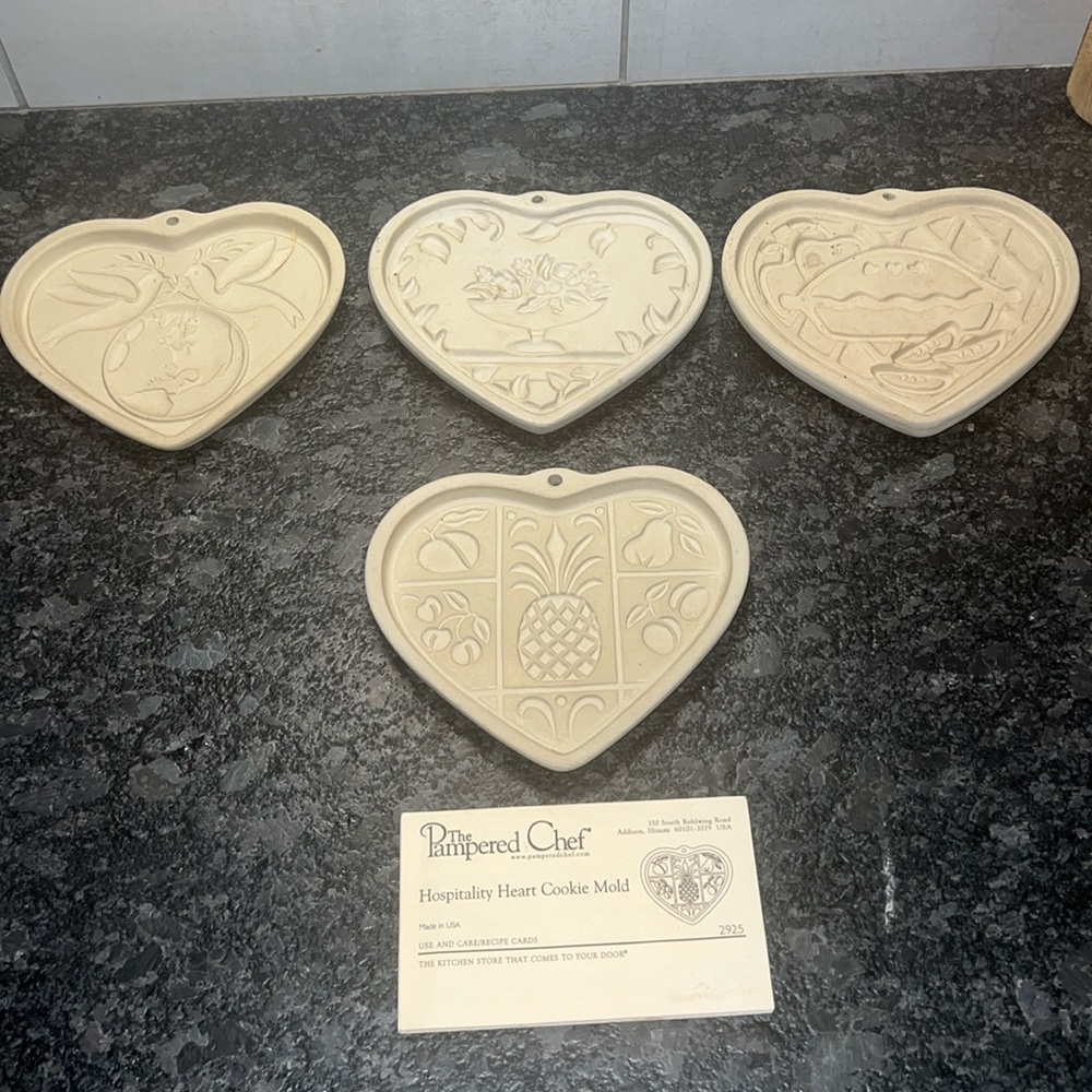 Stone cookie molds by Pampered Chef. Excellent condition May have been used once